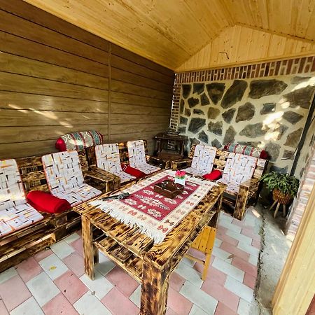Guest House Poligloti Телаві Екстер'єр фото